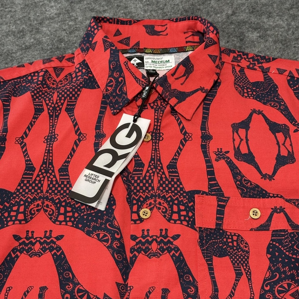 LRG Shirt Mens Medium Red Giraffe Safari Print‎ Button Up Canvas Short Sleeve